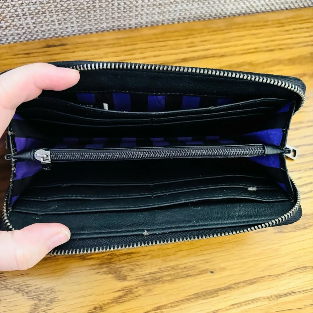 Disney Loungefly Evil Queen Ursula Villains Zip Around Wallet Black‎